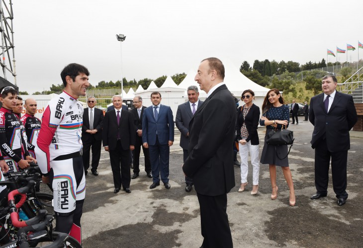 Prezident İlham Əliyev və xanımı Mehriban Əliyeva bir sıra obyektlərin açılışında iştirak ediblər - YENİLƏNİB - FOTO