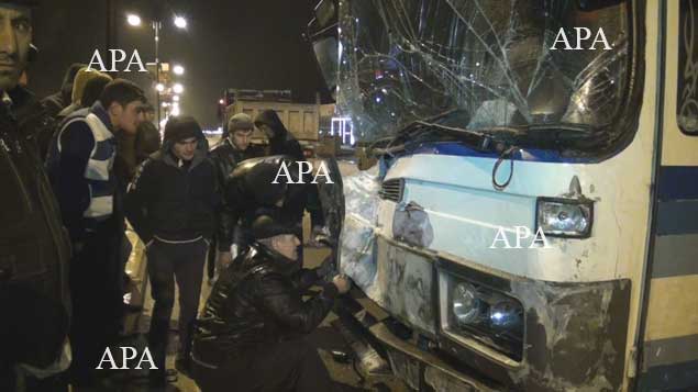 Azərbaycanda avtobus 4 avtomobillə toqquşub - YENİLƏNİB - VİDEO - FOTO