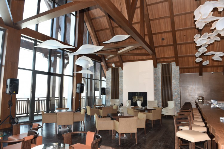 Prezident İlham Əliyev və xanımı Mehriban Əliyeva "Şahdağ" kompleksində "Park Chalet" oteli və 1 nömrəli kanat və xizək enişinin açılışında iştirak ediblər - YENİLƏNİB - FOTO