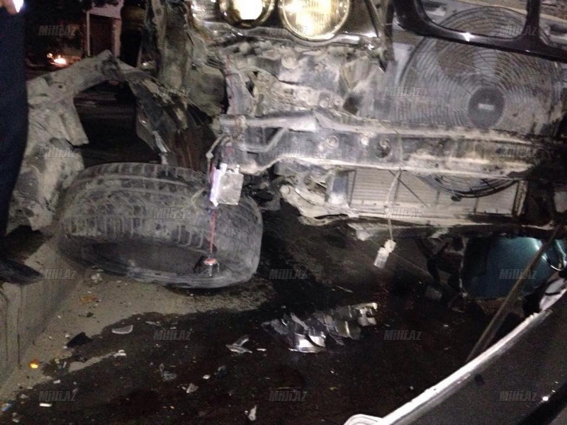 Azərbaycanda 3 maşın toqquşdu, yaralı var - YENİLƏNİB - FOTO
