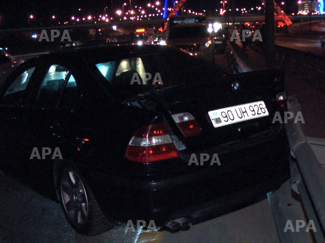 Paytaxtda iki "BMW" markalı avtomobil toqquşdu - VİDEO - FOTO