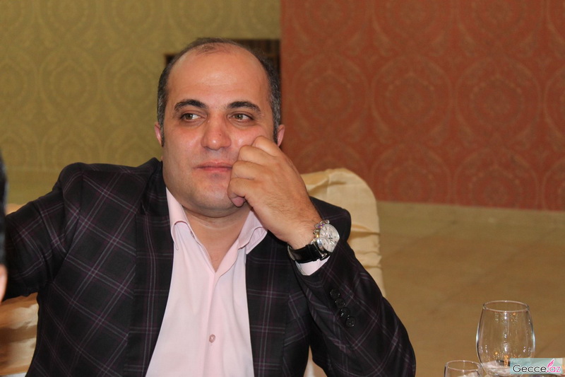 Ad günündə hönkür-hönkür ağlayan müğənniyə brilyant bağışladılar - FOTOSESSİYA