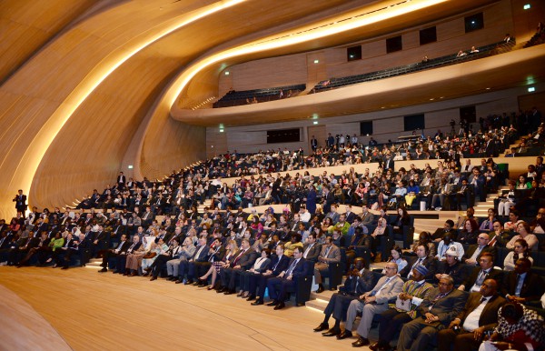 Prezident İlham Əliyev: "Dağlıq Qarabağ münaqişəsinin nizamlanması beynəlxalq təşkilatların qərarlarına əsaslanmalıdır" - YENİLƏNİB - FOTO