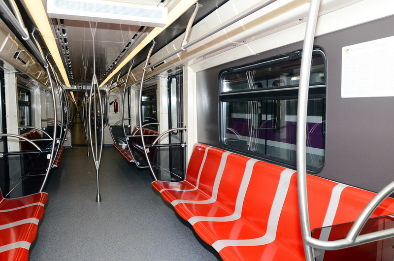 Bakı metrosunun yeni qatarları - FOTOSSESİYA