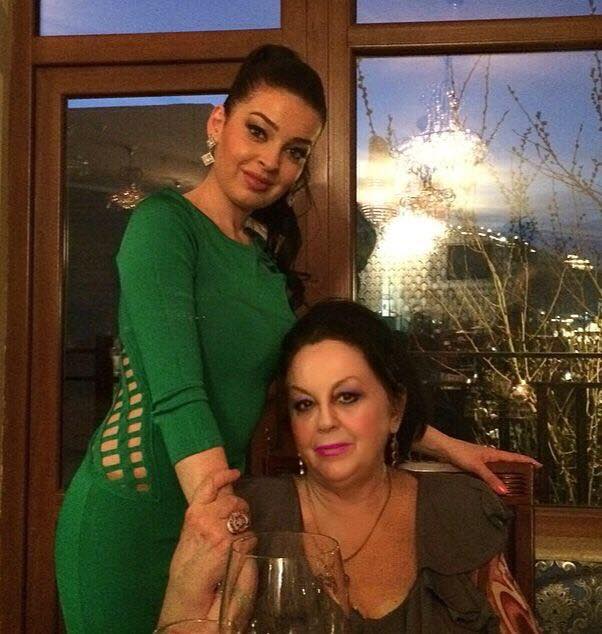 "Ögey ana"nın Cəmiləsi: "Biz çaya yıxılanda artıq oktyabrın əvvəli idi, su soyuq idi..." - FOTOSESSİYA