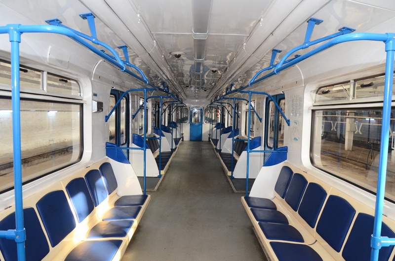Bakı metrosunun yeni qatarları - FOTOSSESİYA