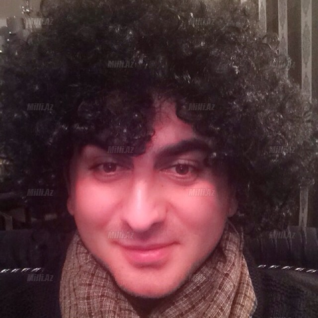 Azərbaycanlı sənətçilər Bakı metrosunda - FOTOSESSİYA