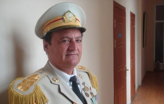 Azərbaycanın xalq artisti dayanacaqda yıxılaraq öldü - YENİLƏNİB - FOTO