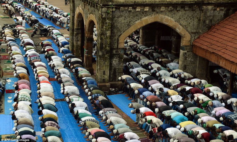 Dünya ramazan səfasındadır - FOTO