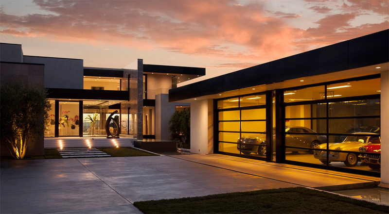 Dəbdəbəli ikimərtəbəli villa - FOTO