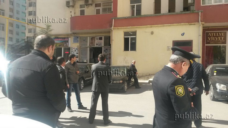 Bacısının başını kəsən qızın VİDEO VƏ FOTOsu