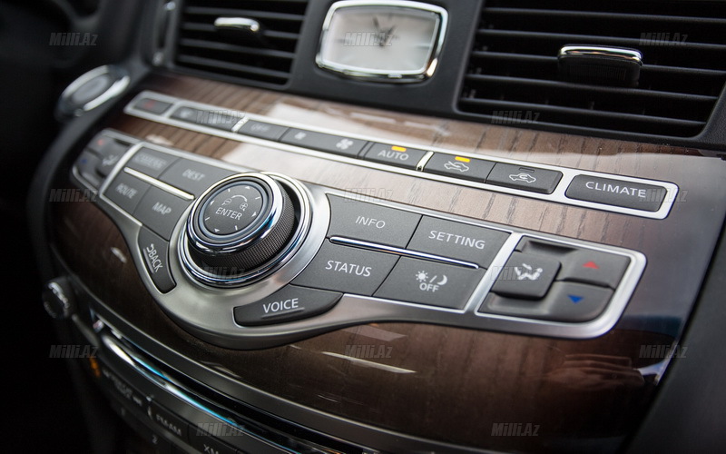 Nissan lüks modeli təzələdi - FOTOSESSİYA