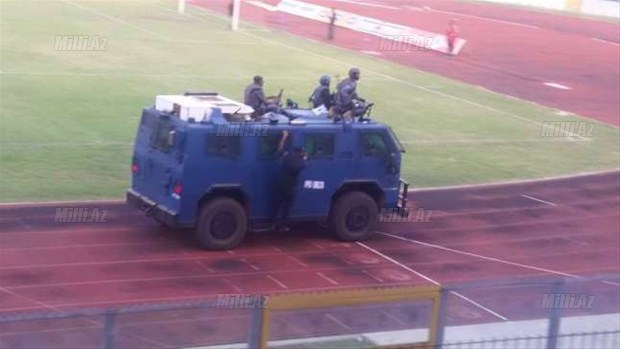 Futbol klubunda porno qalmaqalı - FOTO