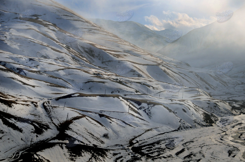 Azərbaycan dağlarının qış görüntüləri - FOTOSESSİYA