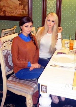 Barbiyə bənzəyən qadın: "Hava və işıqla qidalanıram" - FOTO