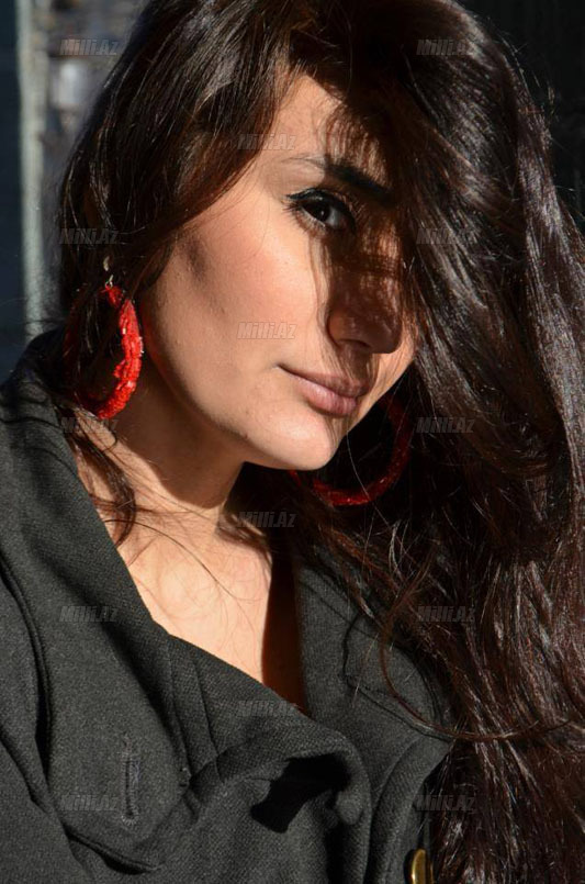 Azərbaycanlı aktrisa: "Sevgiyə, qayğıya və..." - FOTOSESSİYA