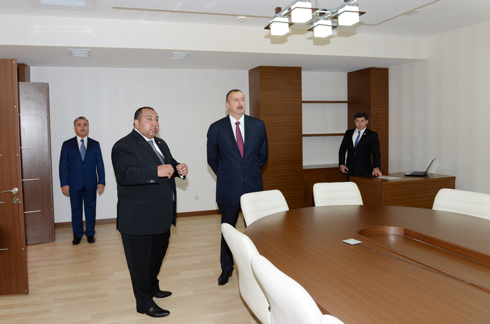 Prezident İlham Əliyev: "Azərbaycan öz sürətli inkişaf dövrünü yaşayır və ölkədə böyük quruculuq işləri aparılır" - YENİLƏNİB - FOTO