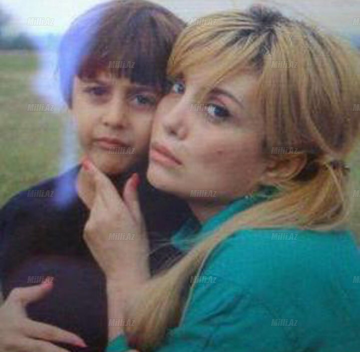 Teleaparıcı Şəhla Hüseynova: "Qayınanam olmasa idi, çoxdan boşanmışdım..."