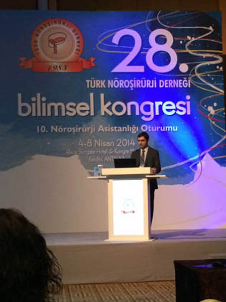 Riskli əməliyyatlara imza atan gənc həkim - FOTO