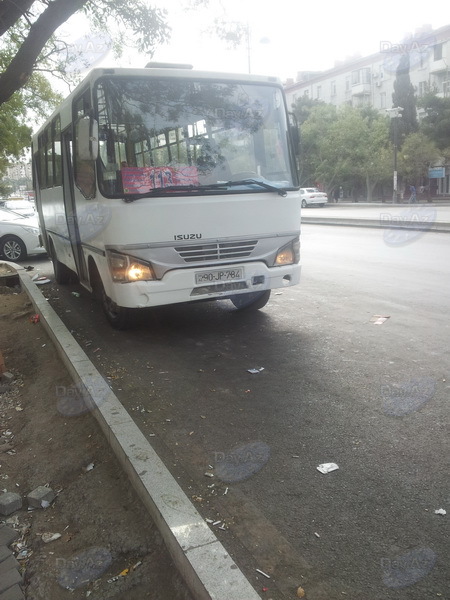 Bakıda özbaşına avtobus marşrutları - SİYAHI - FOTO