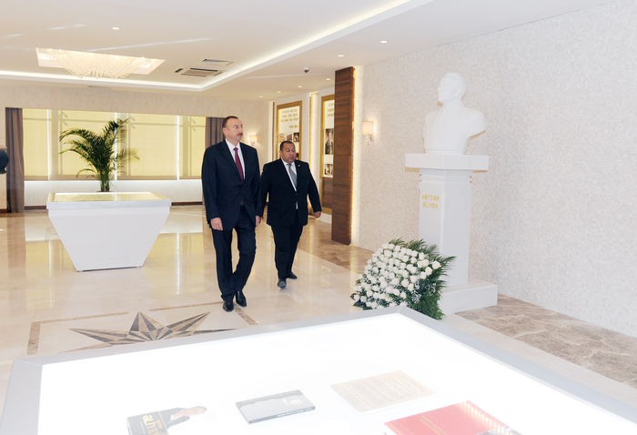 Prezident İlham Əliyev: "Azərbaycan öz sürətli inkişaf dövrünü yaşayır və ölkədə böyük quruculuq işləri aparılır" - YENİLƏNİB - FOTO