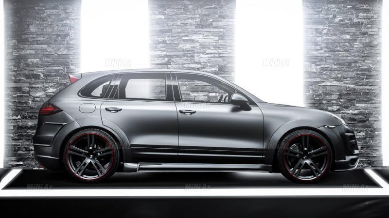 Porsche Cayenne-ə əl gəzdirildi - FOTO