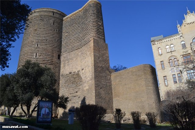 Qız qalası təmirdən çıxandan sonra belə oldu - FOTO - REPORTAJ