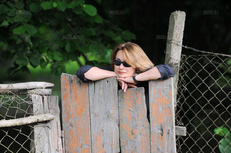 Azərbaycanlı rejissor: "Ailə qurmuşam, ancaq ayrılmışam. Alınmadı..." - FOTOSESSİYA