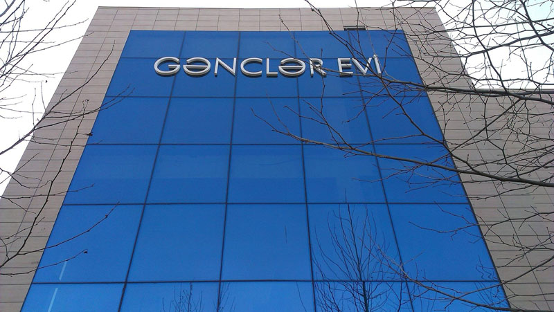 Azərbaycandakı "Gənclər evi" nə tez "qocaldı"? - FOTO