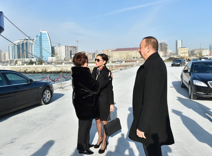 Prezident İlham Əliyev və xanımı Mehriban Əliyeva Müslüm Maqomayevin adını daşıyan gəminin istismara verilməsi mərasimində iştirak ediblər - YENİLƏNİB - FOTO