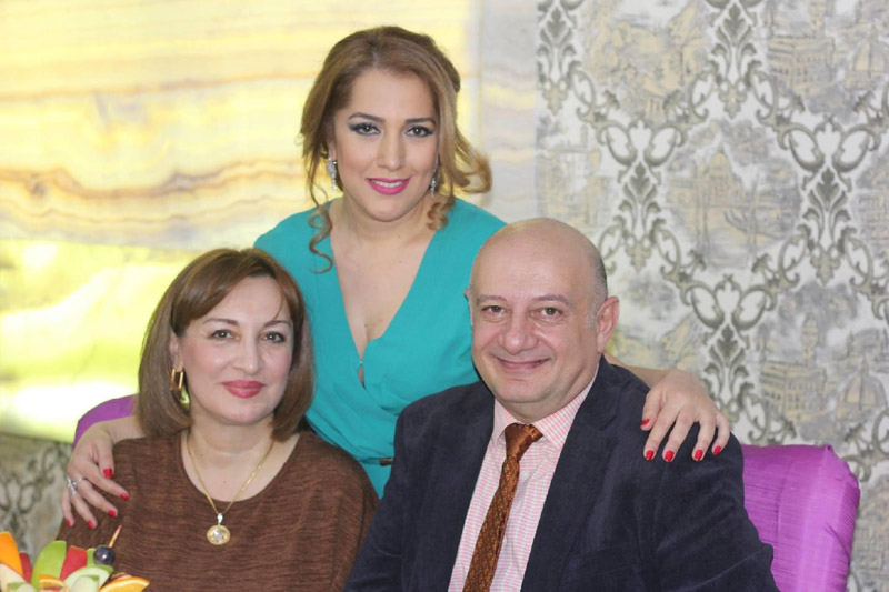 Elçin İmanov xanımı ilə - FOTO