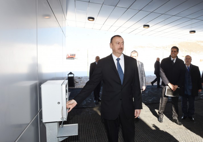 Prezident İlham Əliyev və xanımı Mehriban Əliyeva "Şahdağ" kompleksində "Park Chalet" oteli və 1 nömrəli kanat və xizək enişinin açılışında iştirak ediblər - YENİLƏNİB - FOTO