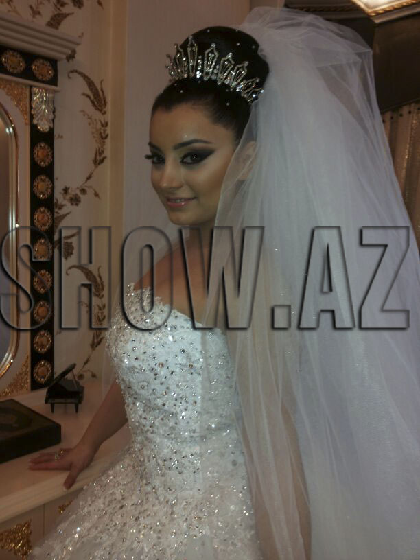 Təranə Qumral qızına toy elədi - YENİLƏNİB - VİDEO - FOTOSESSİYA