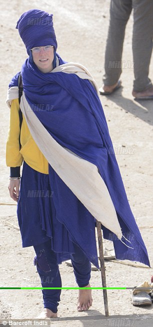 Nazirin qızını dəli sayır, qovmaq istəyirlər - FOTO