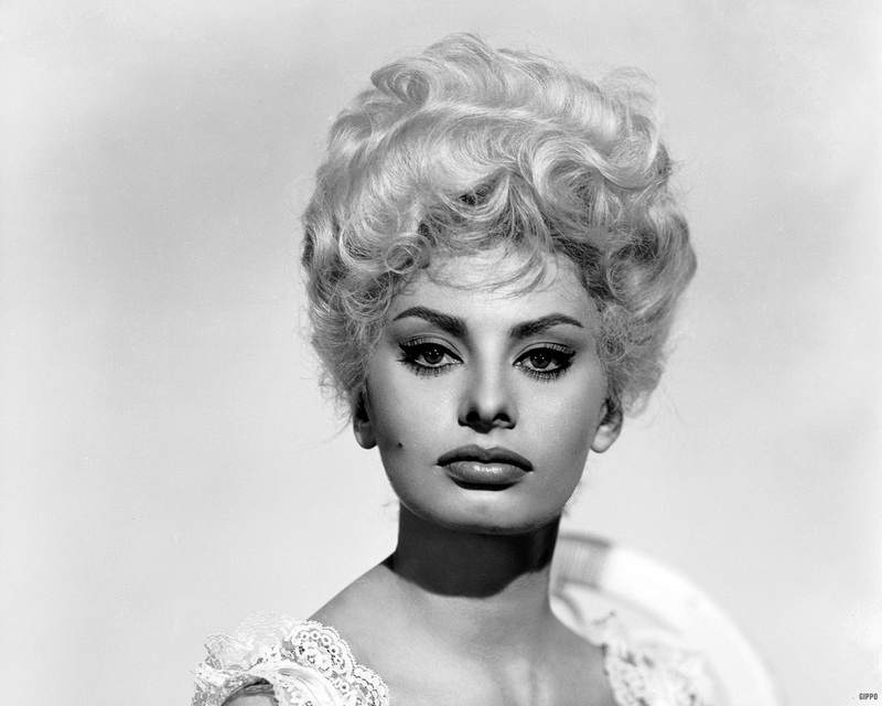 Sofi Loren: ən gözəl italyan xanım - FOTO