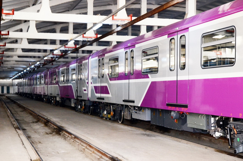 Bakı metrosunun yeni qatarları - FOTOSSESİYA