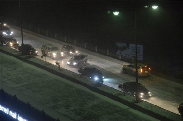 Qar bakılıları yolda qoydu - YENİLƏNİB - VİDEO - FOTOSESSİYA