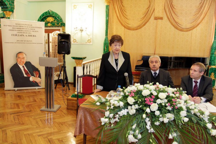 Moskvada Azərbaycanın ümummilli lideri Heydər Əliyevin xatirəsinə həsr olunmuş beynəlxalq elmi-nəzəri konfrans keçirilib - FOTO