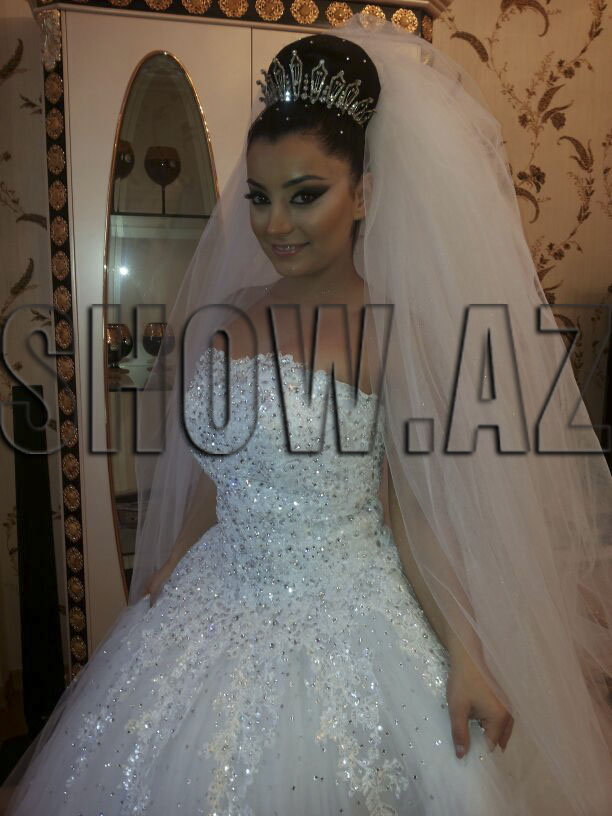 Təranə Qumral qızına toy elədi - YENİLƏNİB - VİDEO - FOTOSESSİYA