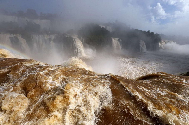 The Breathtaking Iguazu Falls