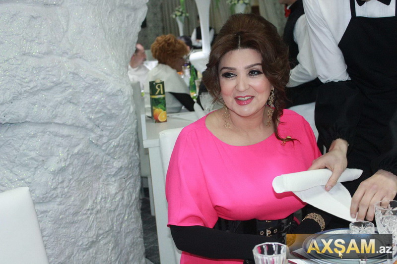 Nazpəri Dostəliyeva hamını təəccübləndirdi - FOTO