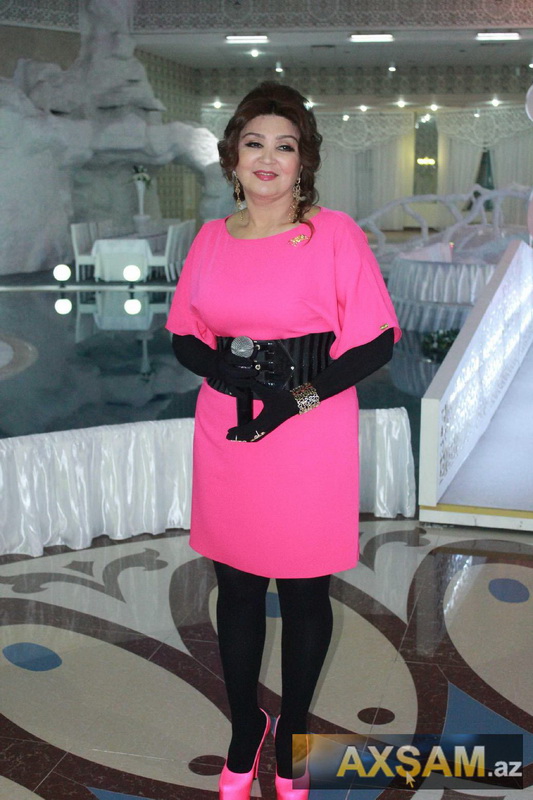 Nazpəri Dostəliyeva hamını təəccübləndirdi - FOTO