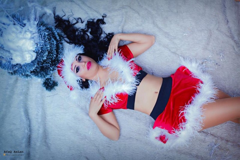 Azərbaycanlı müğənnidən 18+ təbrik - FOTO