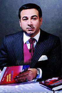 Dələduzluqda ittiham edilən İlham Mirzəyev indi polisə etiraf edir - YENİLƏNİB - FOTO