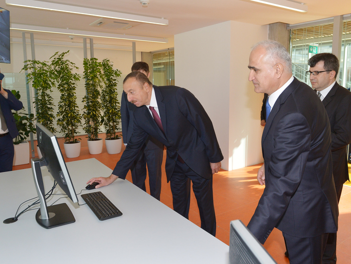 Prezident İlham Əliyev: "Azərbaycanda iqtisadi sahədə və sənaye sahəsində bütün dövlət siyasəti öz əksini tapır" - YENİLƏNİB - FOTO