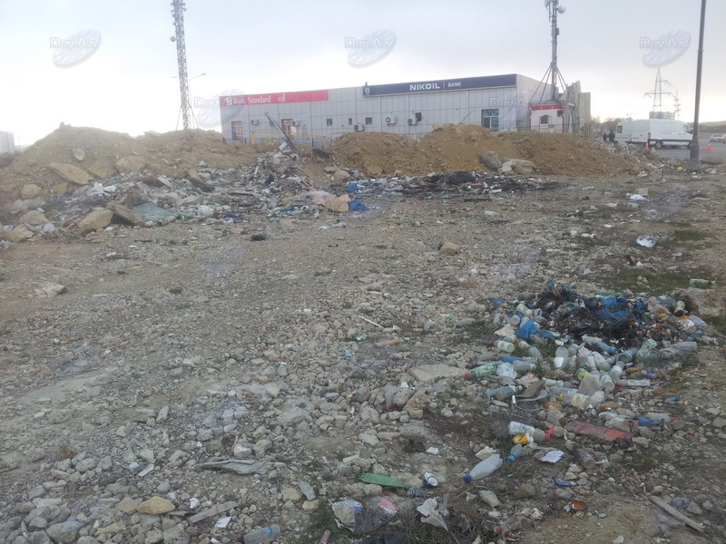 Maşın bazarında yanan nədir? - FOTO