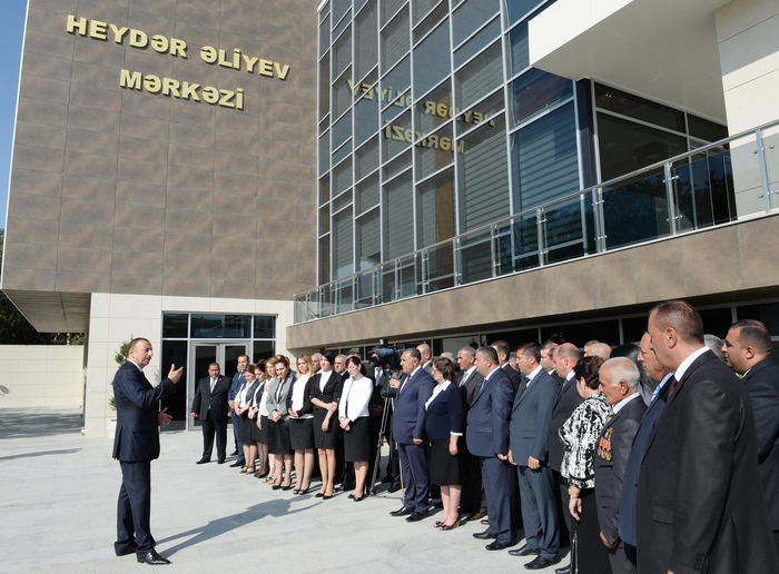 Prezident İlham Əliyev: "Azərbaycan öz sürətli inkişaf dövrünü yaşayır və ölkədə böyük quruculuq işləri aparılır" - YENİLƏNİB - FOTO