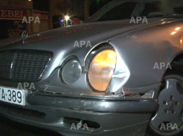 Bakıda "Toyota" və "Mercedes" toqquşdu - VİDEO - FOTO