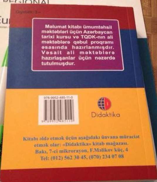 Azərbaycan tarixi kitabı erməni bayrağı rəngində - FOTO