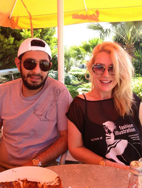 Seda Sayan: səfil uşaqlıq, 8 evlilik, "pullu" münasibətlər, dərzi sevgili və Mahsun Kırmızıgül - FOTO